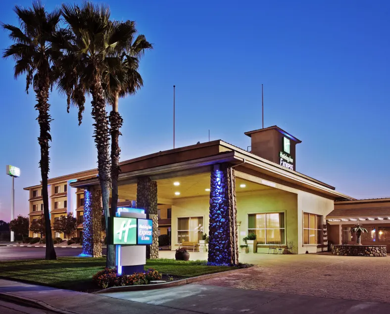 Holiday Inn Express Corning by IHG - Image 1