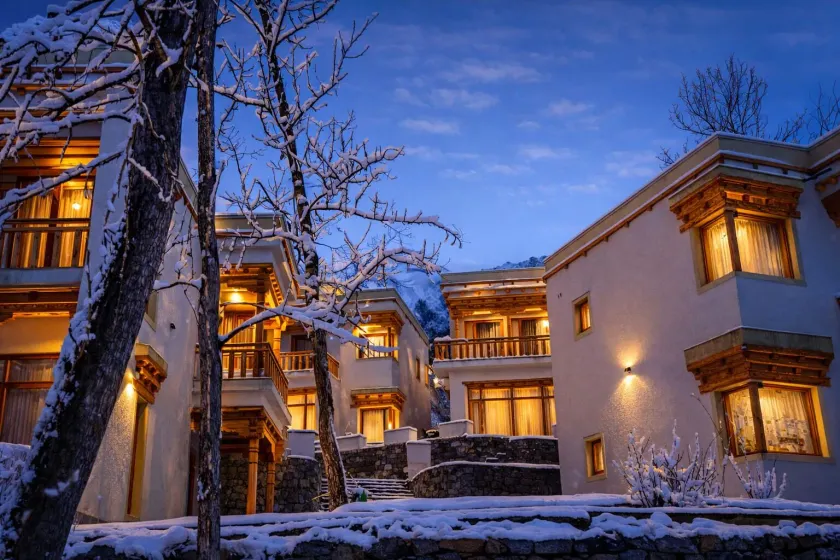 The Vintage Villas Resort Ladakh - Luxury Stay with Mountain Views - Image 1