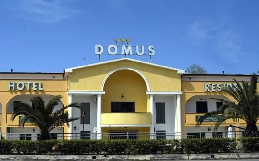 Hotel Residence Domus - Image 1