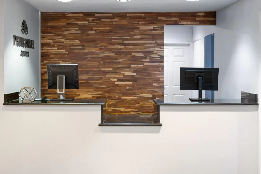 Tysons Corner Suites, A Baymont by Wyndham - Hall