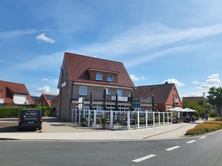 Hotel Pension Am Hafen - Image 1