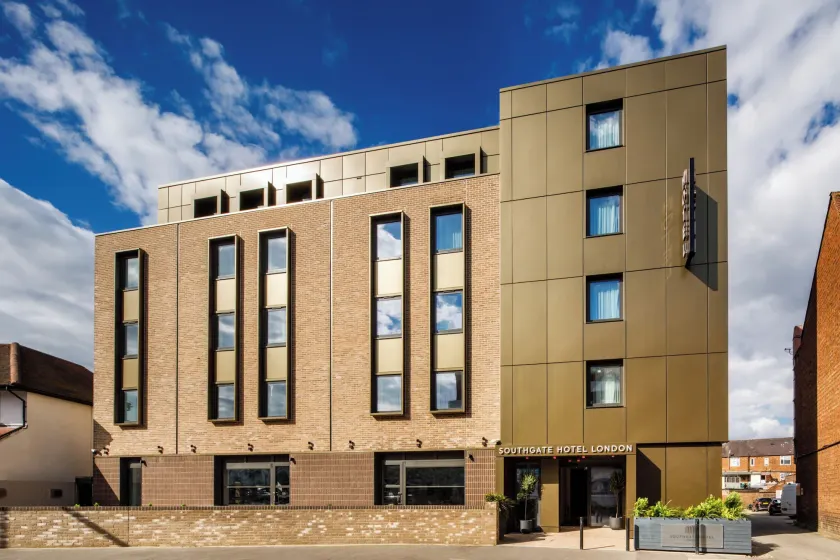 Southgate Hotel London - Image 1