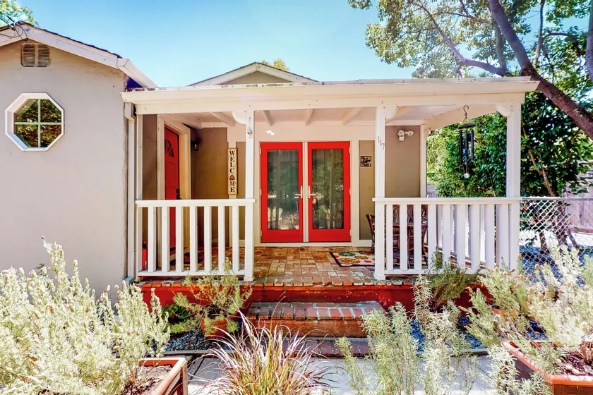 Centrally Located! Dog-Friendly San Rafael Home - Image 1