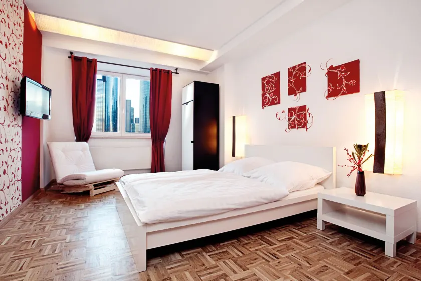Five Elements Hostel and Capsules Frankfurt - Image 1