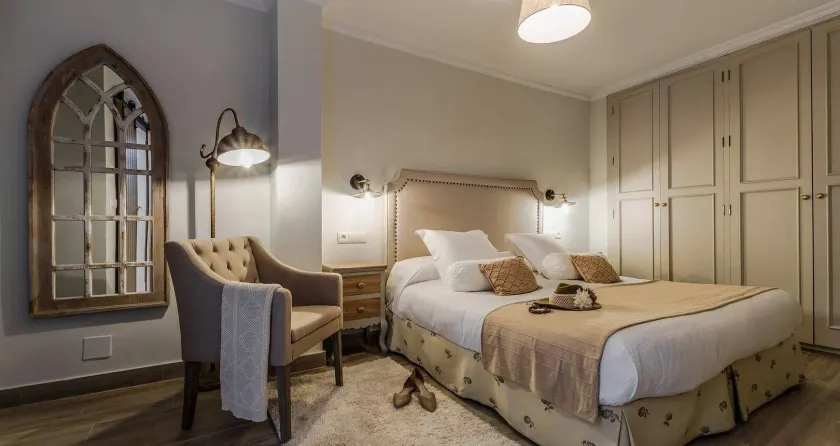 Hostal Boutique Plaza Cantarero - Image 1