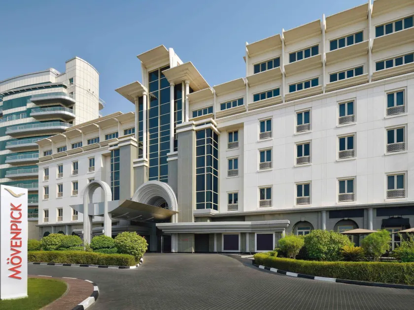 Mövenpick Hotel & Apartments Bur Dubai - Image 1