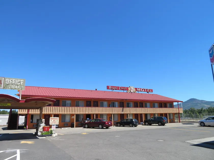 Royal Crest Motel - Image 1