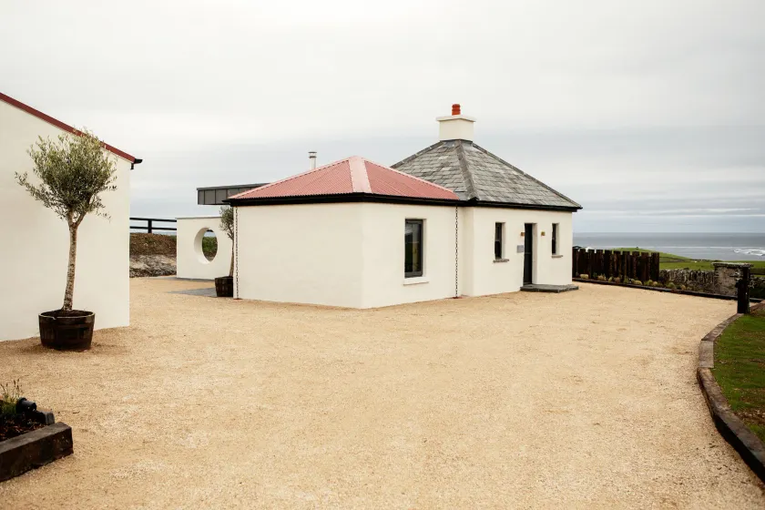 Gate Lodge@White Strand - Image 1