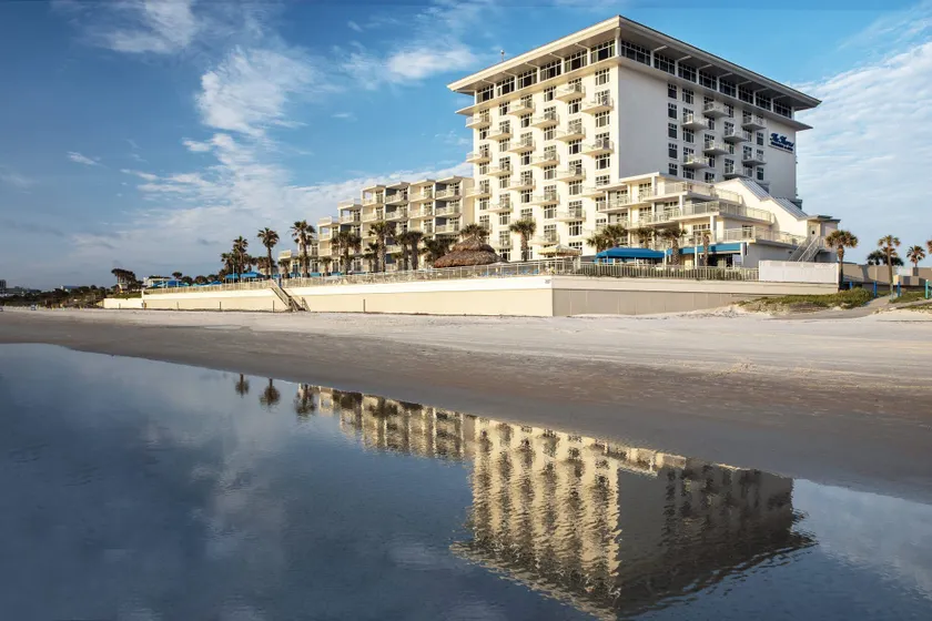 The Shores Resort & Spa - Image 1