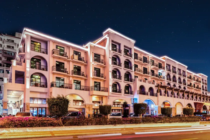 Sanya Baohong Hotel Annex Building - Image 1