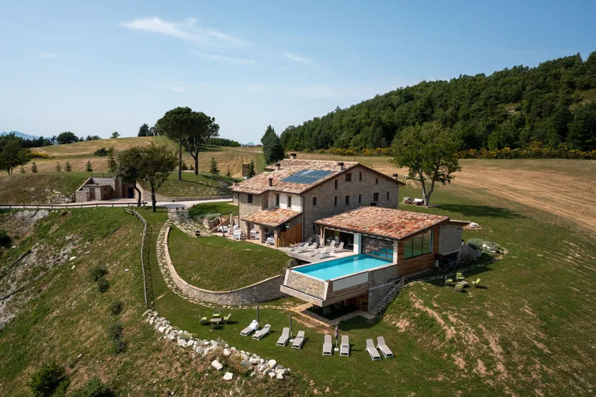 Aura Relais - Image 1
