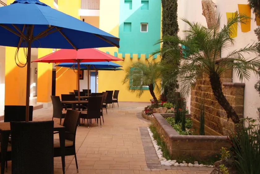 Happy Express Hotel - Image 1