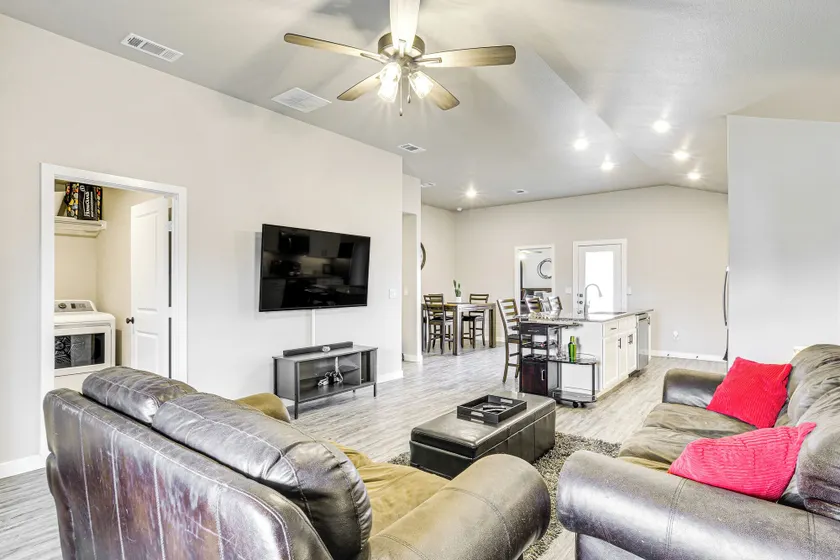 'urbana Cabana:' Modern Home 8 Mi to Texas Tech! - Image 1