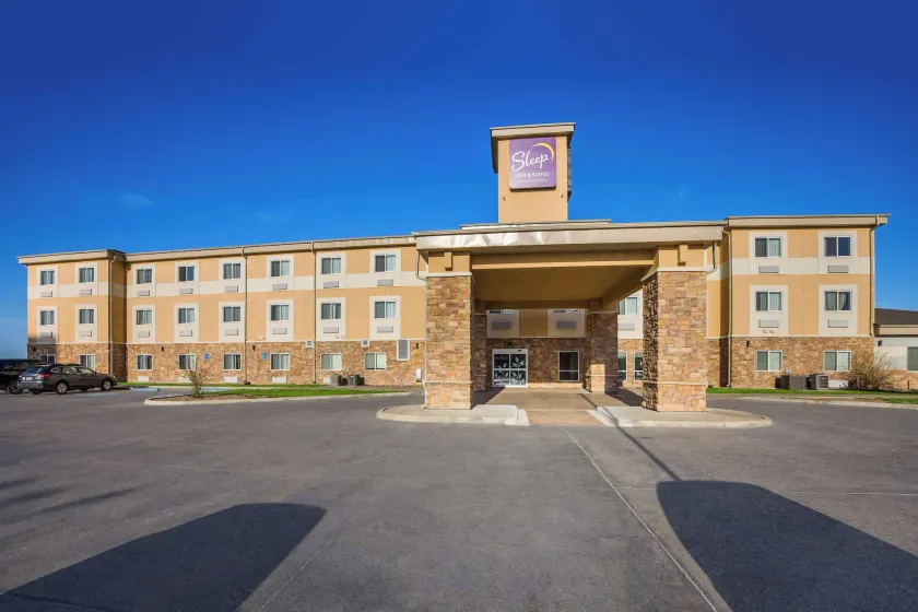 Sleep Inn & Suites Colby - Image 1