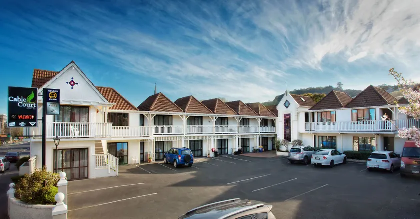 Cable Court Motel - Image 1