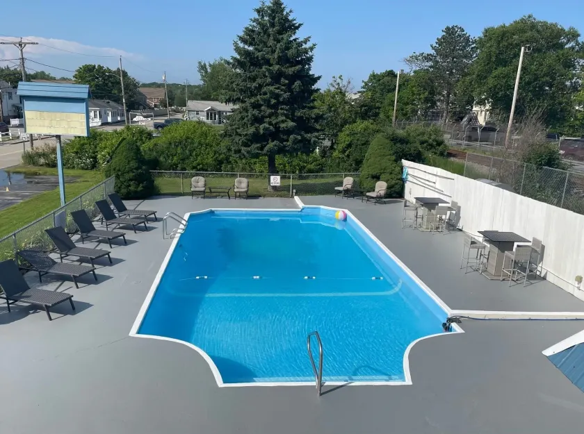 Seabreeze Motel - Image 1