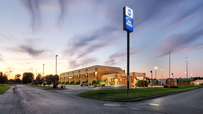 Best Western Martinsville Inn - Image 1
