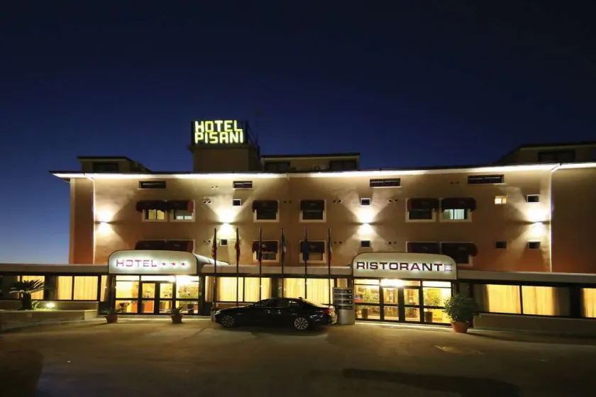 Pisani Hotel - Image 1