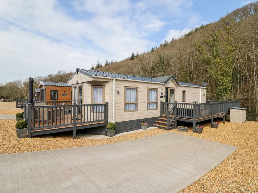 33 Woodpecker Lodge - Image 1