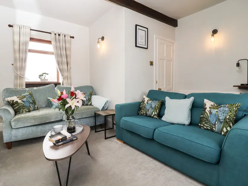 Teddy Bear Cottage - Image 1