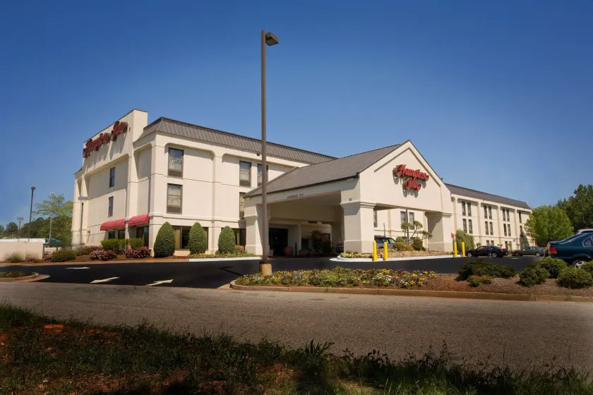 Hampton Inn Atlanta - Newnan - Image 1