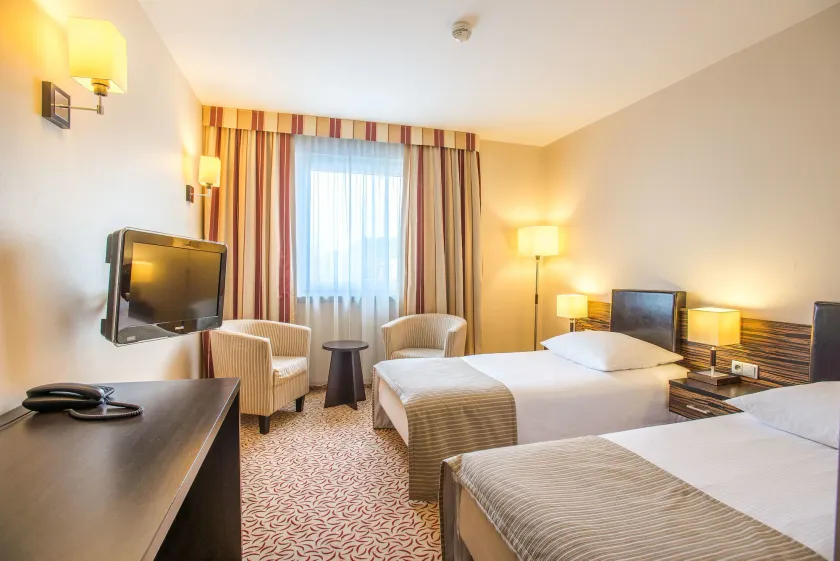 Qubus Hotel Kielce - Image 1