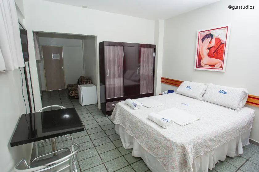 Hotel Zurique - Image 1