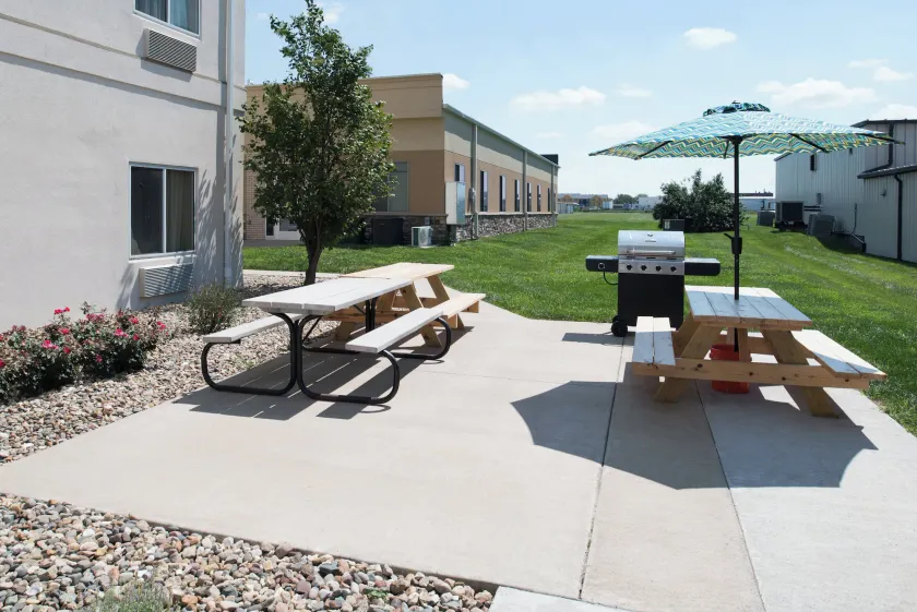 Holiday Inn Express Hotel & Suites Burlington by IHG - Image 1