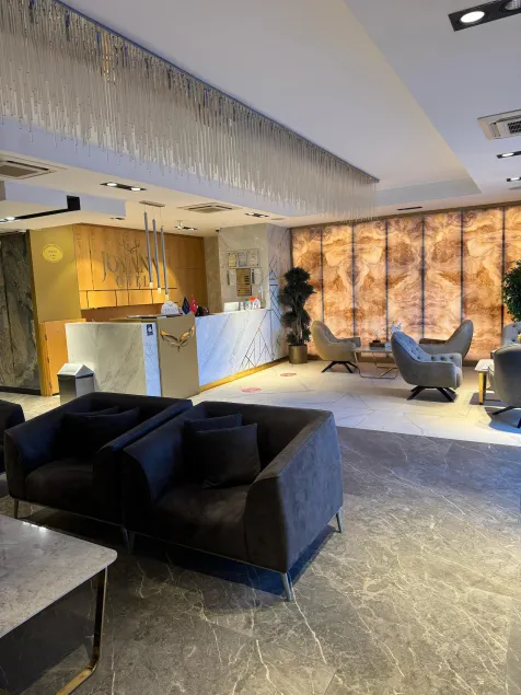 JOYANA OTEL - Reception