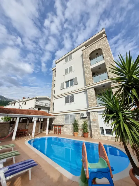 Mila & Aleksandr Apartments - Image 1