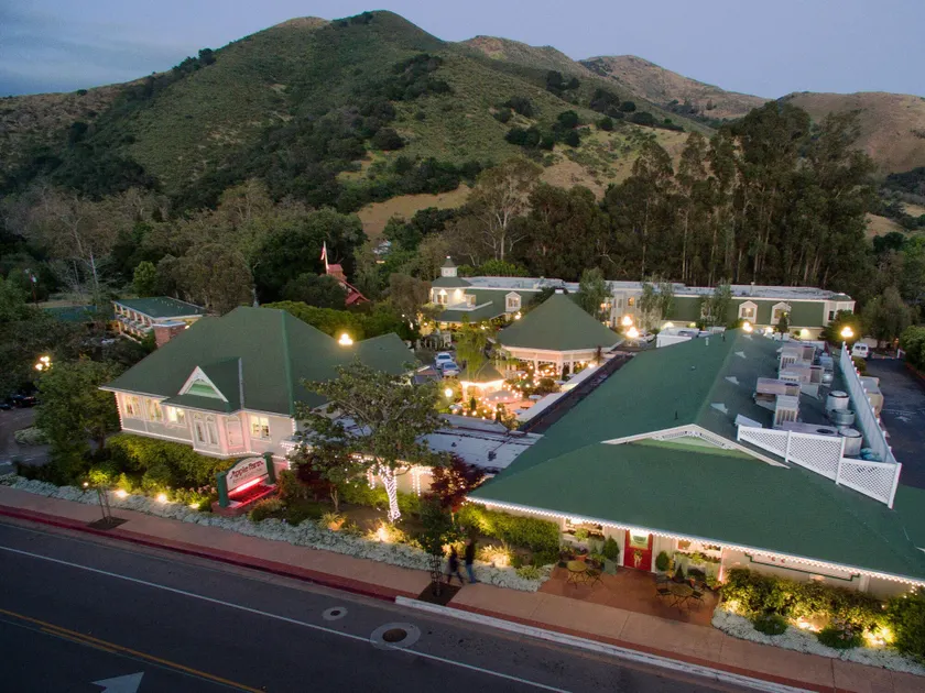 Apple Farm Inn - Image 1