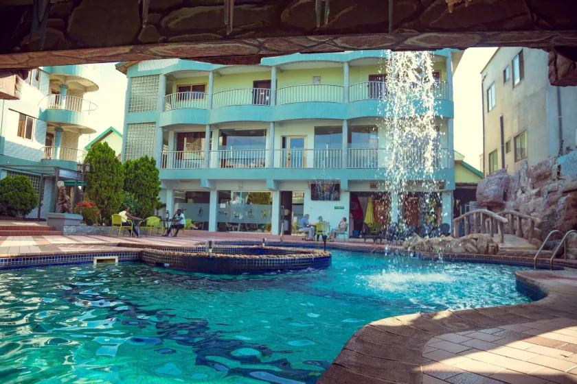 Ange Hill Hotel - Image 1