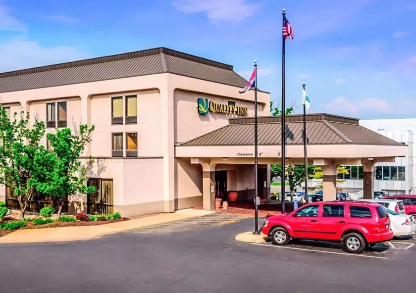 Quality Inn Florissant-St Louis - Image 1
