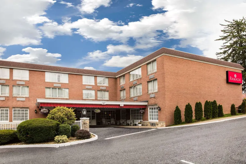 Ramada by Wyndham Ligonier - Image 1