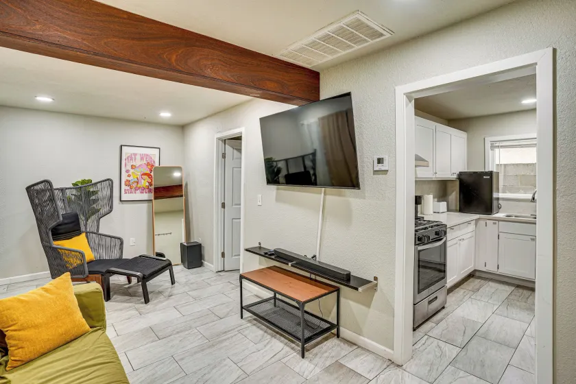 Explore LA & Long Beach: Compton Condo w/ Patio - Image 1