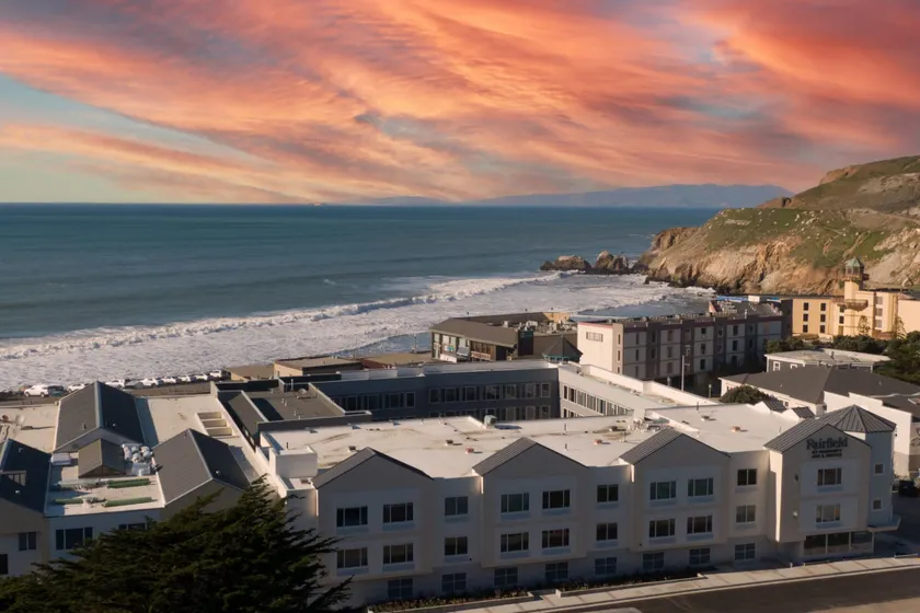 Fairfield Inn & Suites by Marriott San Francisco Pacifica - Image 1