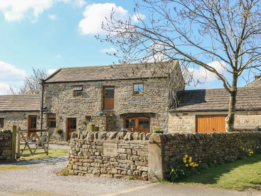 Old Hall Byre - Image 1