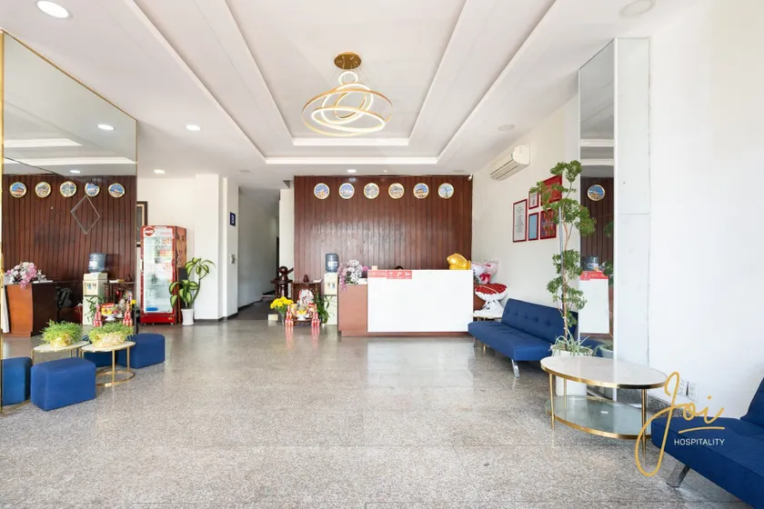 Joi Hospitality - Central - Reception