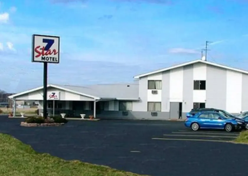 7 Star Inn - Image 1