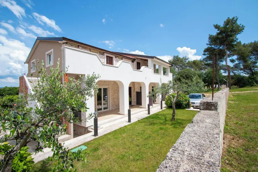 Studio Mateo - Image 1