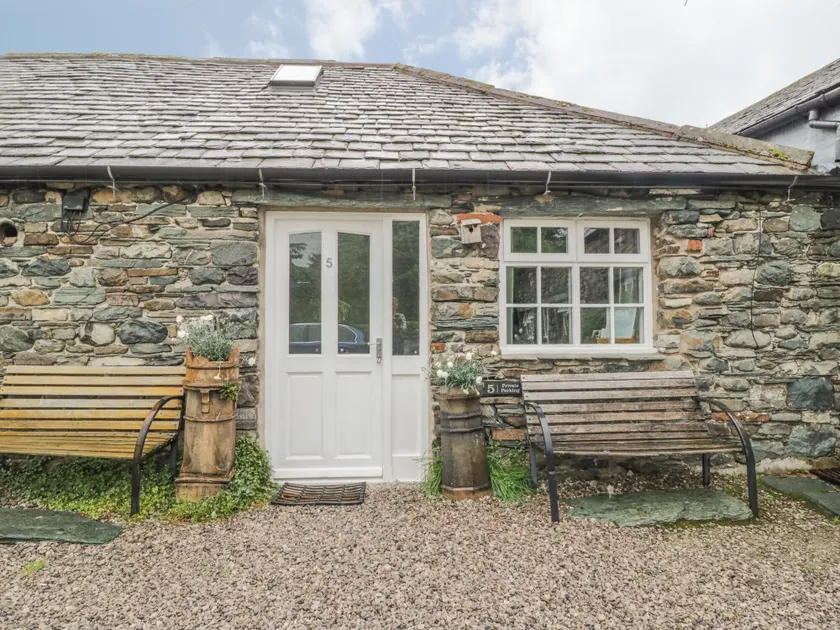 Cottage 5 mews Studio - Image 1