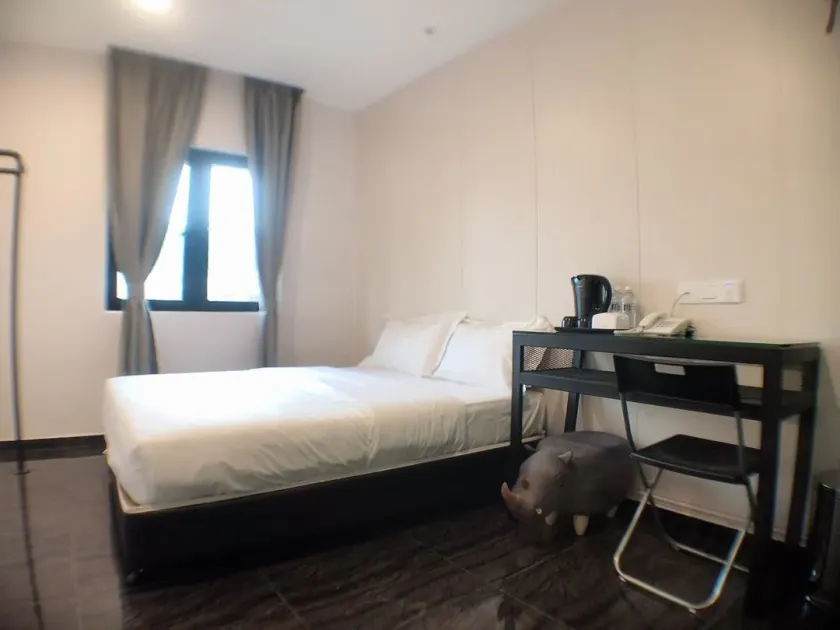 M Design Hotel @ Taman Pertama - Image 1