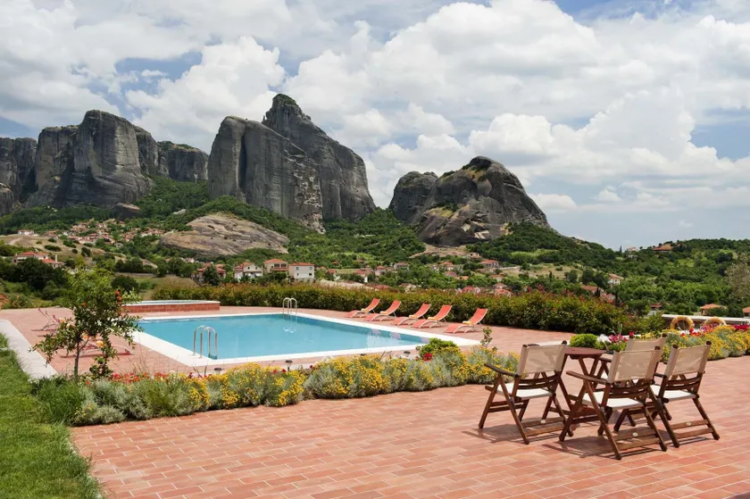 Meteora Hotel at Kastraki - Image 1
