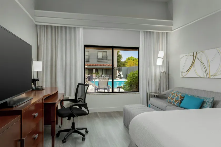Courtyard by Marriott Houston Rice University - Image 1
