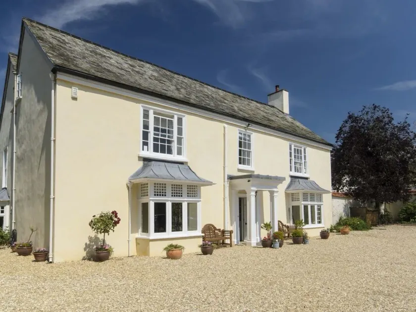 Abbots Manor - Image 1