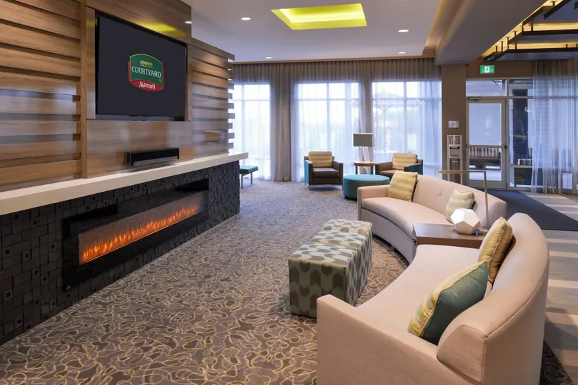 Courtyard by Marriott Saskatoon Airport - Hall