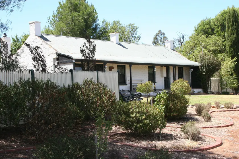 Miss Mabel Cottage - Image 1