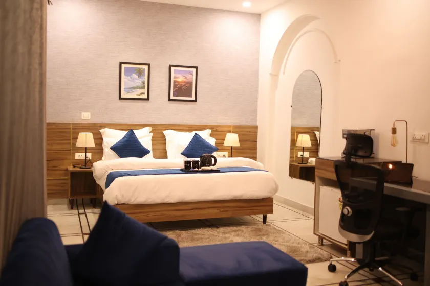 Gallivanto Inn - Rohini - Image 1