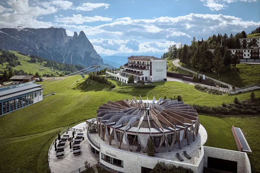 COMO Alpina Dolomites - Image 1