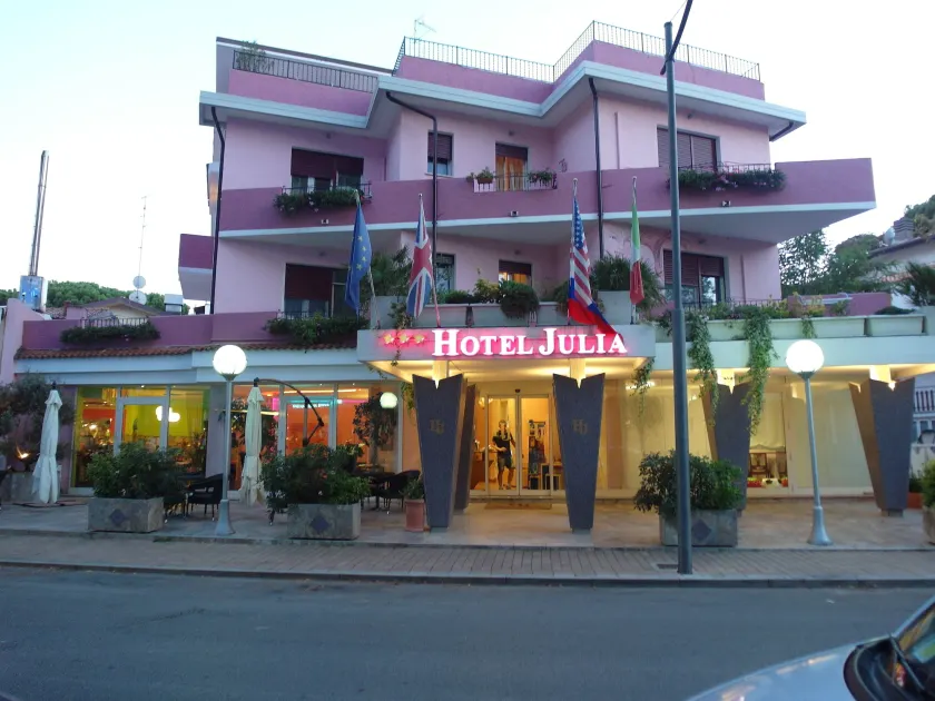 Hotel Julia - Image 1